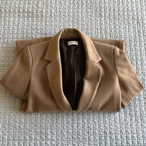 Janis & John women’s size S tan light coat with button close